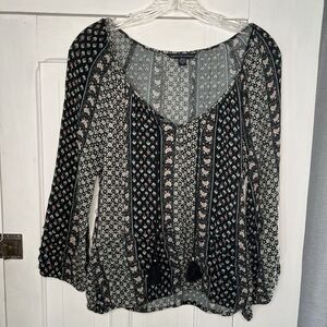 American Eagle Size XS Peasant Top Women's Black Pink Floral Pattern Tassel Boho